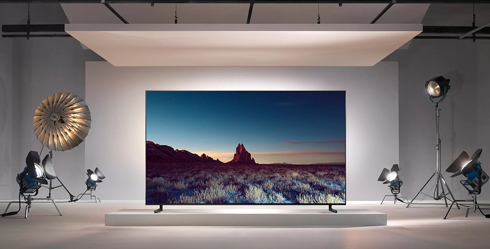 تلویزیون OLED بهتر است یا QLED